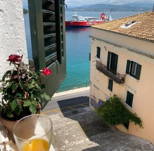 Alisachni In Old Of Corfu! * Corfu (city)