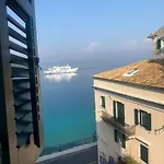 Alisachni In Old Of Corfu!